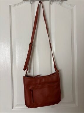 Universal Thread Rust Brown Leather Crossbody Bag